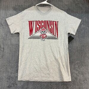 Wisconsin Badgers Bucky Badger T-Shirt Gray Captivating Apparel Mens Medium NWT